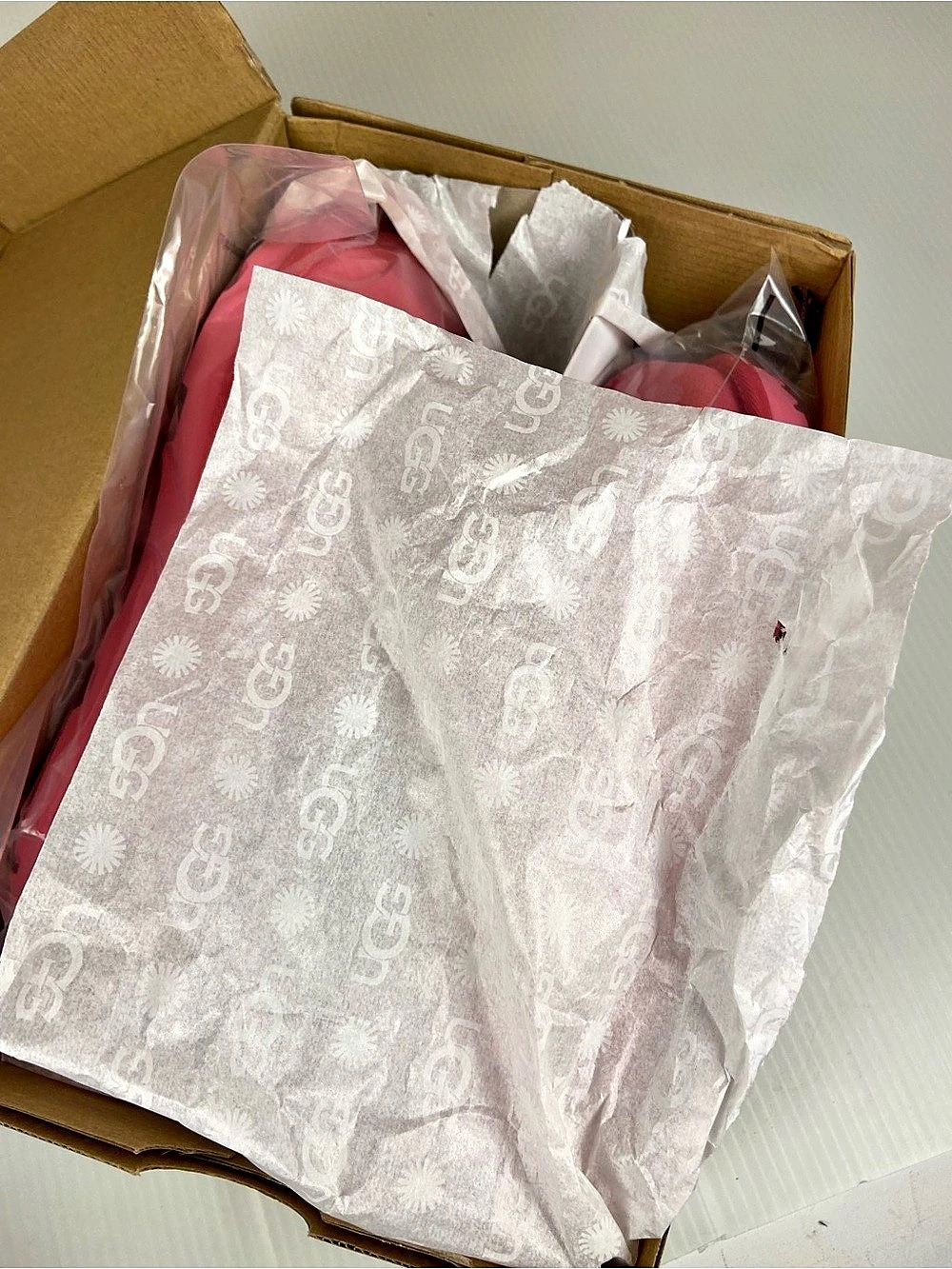UGG Tasman II Pink Bloom Youth 6 / Women’s 7.5 New in Box - Picture 14 of 15